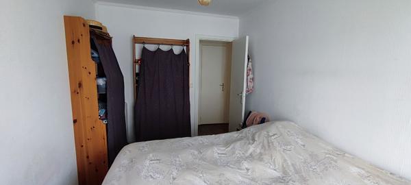 2 pièces + Balcon + Parking + Dernier étage