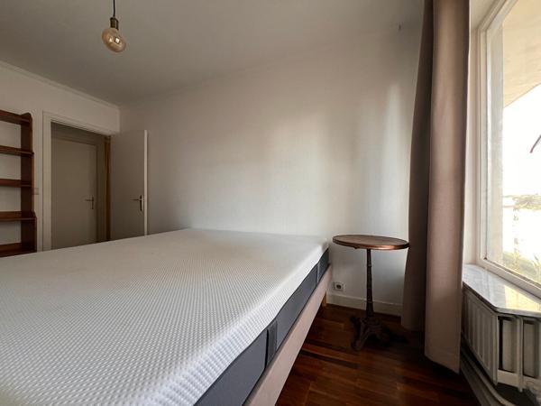 2 pièces + Balcon + Parking + Dernier étage