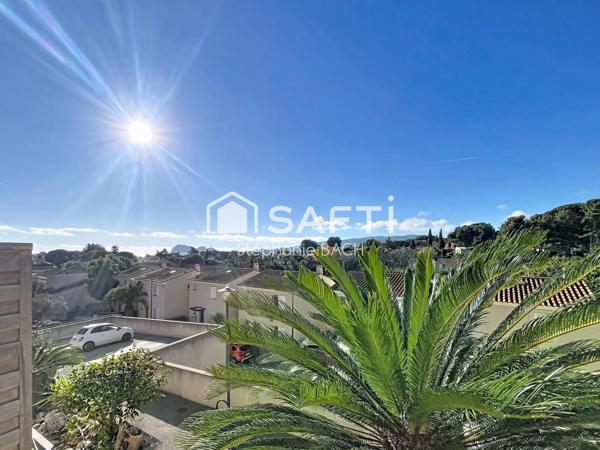 Une maison en triplex lumineuse dans un cadre privilégié.