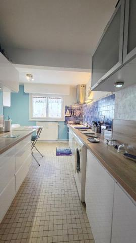 BOURGES APPARTEMENT DE 86.1M² 4 PIECES BALCONS ASCENSEUR PARKING