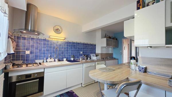 BOURGES APPARTEMENT DE 86.1M² 4 PIECES BALCONS ASCENSEUR PARKING