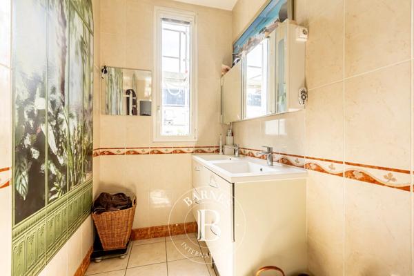 Neuilly-sur-Seine, Appartement 3 Chambres -  115 m² à vendre