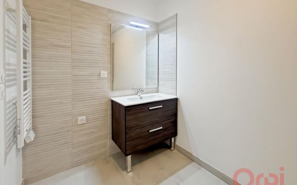 Appartement à vendre    3 pièces • 69,88 m2 Béziers