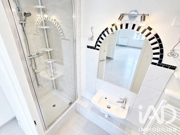 Location studio 26 m² Pont-Sainte-Maxence