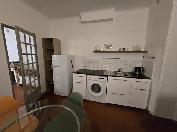 T2/3 meublé de 50m2 31 bld Carnot, 3mn du cours Mirabeau, extérieur