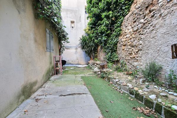T2/3 meublé de 50m2 31 bld Carnot, 3mn du cours Mirabeau, extérieur