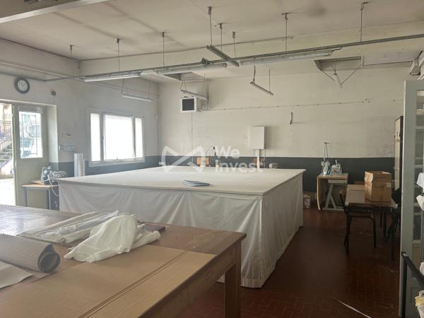 PETIT ENTREPOT DANS  PETITE COPROPRIETE