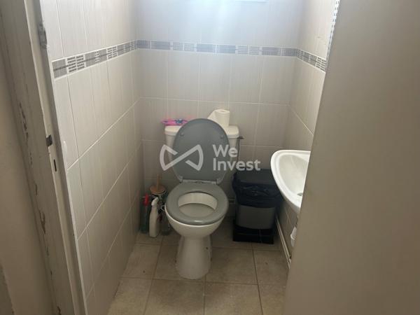PETIT ENTREPOT DANS  PETITE COPROPRIETE