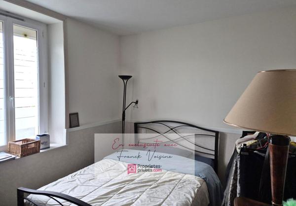 A VENDRE en Exclusivité à Saint Paul en Pareds maison divisée en 3 logements locatifs sur une parcelle de 394 m2