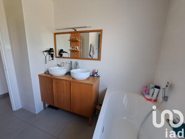 Maison à vendre 6 pièces 130 m² Le Poiré-sur-Vie