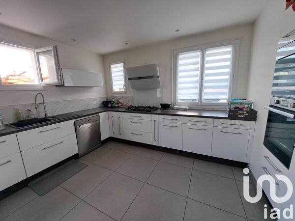 Maison à vendre 6 pièces 130 m² Le Poiré-sur-Vie