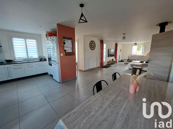 Maison à vendre 6 pièces 130 m² Le Poiré-sur-Vie