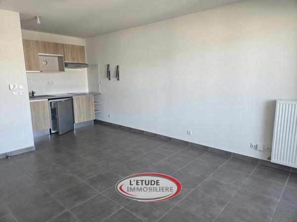 St Herblain Bourg : T2 de 40 m² de 2013, balcon et parking privatif !