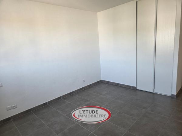 St Herblain Bourg : T2 de 40 m² de 2013, balcon et parking privatif !