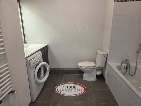 St Herblain Bourg : T2 de 40 m² de 2013, balcon et parking privatif !