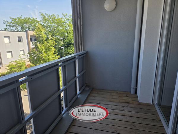 St Herblain Bourg : T2 de 40 m² de 2013, balcon et parking privatif !