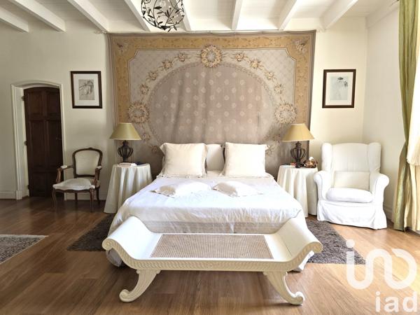 Maison à vendre 10 pièces 270 m² Saint-Laurent-de-Cognac