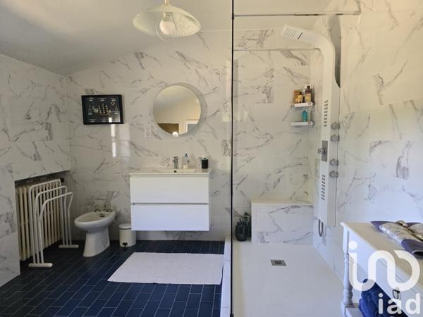 Maison à vendre 10 pièces 270 m² Saint-Laurent-de-Cognac