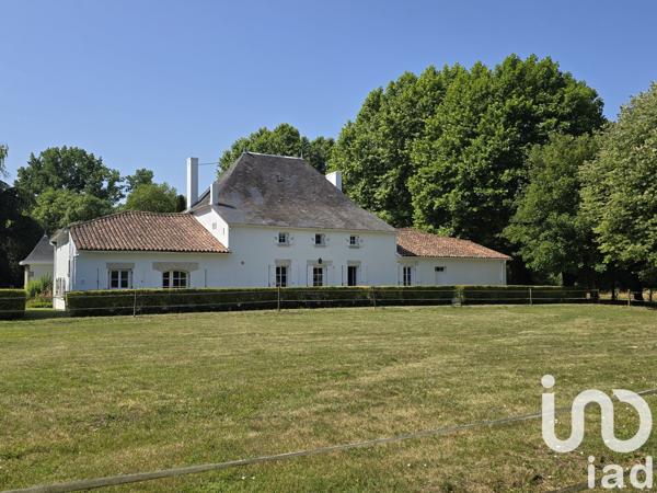 Maison à vendre 10 pièces 270 m² Saint-Laurent-de-Cognac