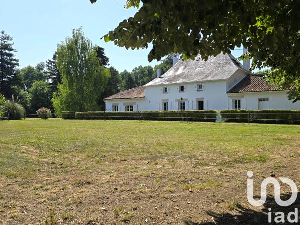 Maison à vendre 10 pièces 270 m² Saint-Laurent-de-Cognac