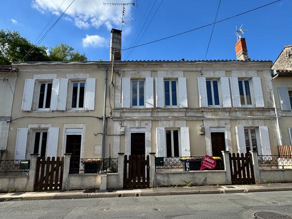 Immeuble 10 pièces 215 m2