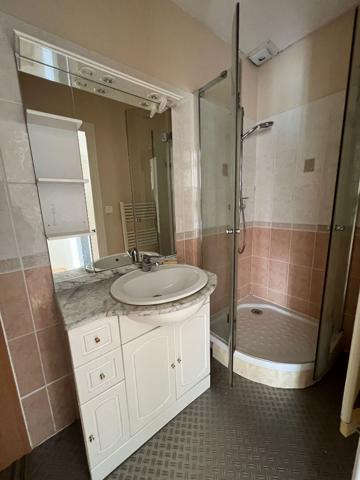 Immeuble 10 pièces 215 m2