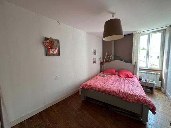 Immeuble 10 pièces 215 m2