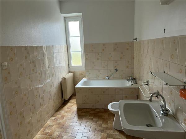 Maison à louer |  STE FOY LA GRANDE |  4 pièces | 104 m²