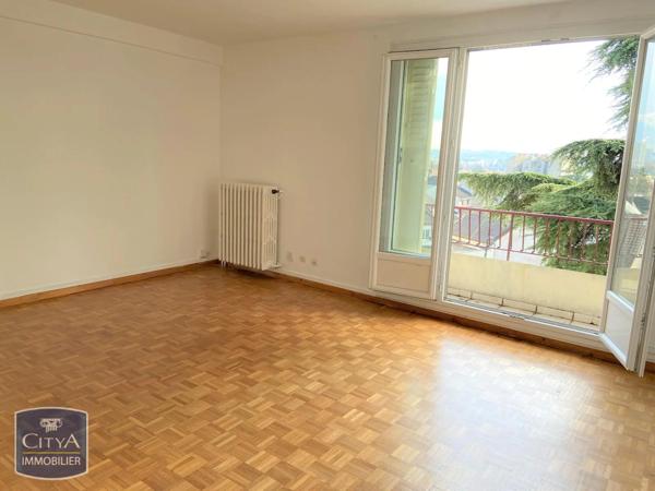 Appartement à louer 4 pièces 83.95m² Neuilly-Plaisance (93360)
