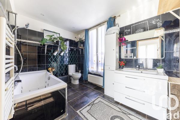 Maison 7 pièces de 122 m² à Épinay-sur-Seine (93800)
