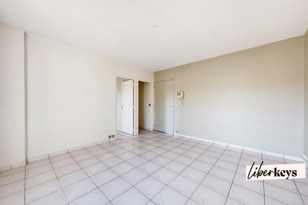 2 PIÈCES 44 m² – CALME – BOXE INCLU – PETITE COPROPRIÉTÉ