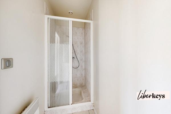 2 PIÈCES 44 m² – CALME – BOXE INCLU – PETITE COPROPRIÉTÉ