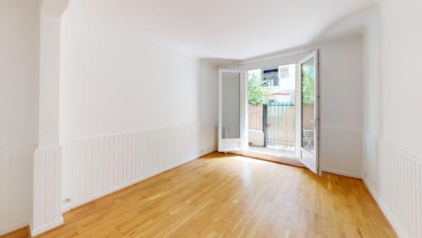 Appartement organisé autour d'une TERRASSE !