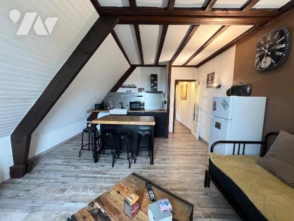 A VENDRE - GUERANDE INTRA MUROS - TOUT A PIED - CHARMANT APPARTEMENT T2
Aux pieds des commerce...