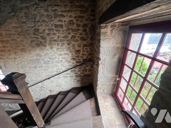A VENDRE - GUERANDE INTRA MUROS - TOUT A PIED - CHARMANT APPARTEMENT T2
Aux pieds des commerce...