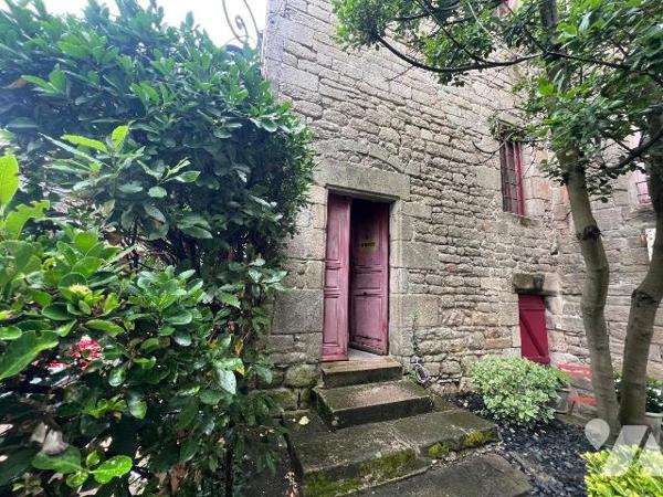 A VENDRE - GUERANDE INTRA MUROS - TOUT A PIED - CHARMANT APPARTEMENT T2
Aux pieds des commerce...