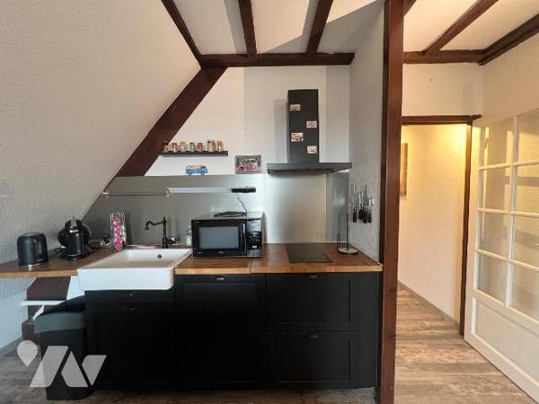 A VENDRE - GUERANDE INTRA MUROS - TOUT A PIED - CHARMANT APPARTEMENT T2
Aux pieds des commerce...