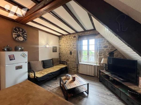 A VENDRE - GUERANDE INTRA MUROS - TOUT A PIED - CHARMANT APPARTEMENT T2
Aux pieds des commerce...