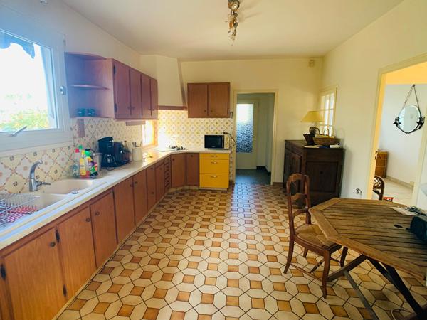A SCIECQ. Maison de 4 pièces 120 m2., Sciecq 79000