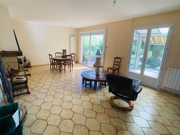 A SCIECQ. Maison de 4 pièces 120 m2., Sciecq 79000