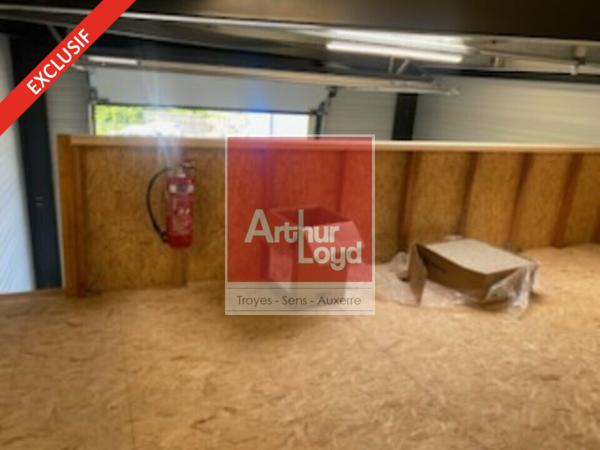 Exclusivité à saisir sur la Chapelle-St-Luc!