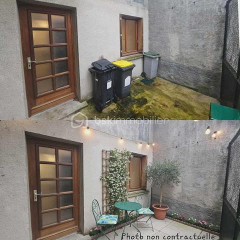 Nous sommes ravis de vous présenter une charmante maison de village à Beaumont-Du-Gâtinais!

Idéalement située à 93 km de Paris et 22 Km de Nemours, cette maison de 66m² environ sur une parcelle de 59m² vous offre un cadre de vie paisible. 

Elle se compose d'une entrée accueillante, d'une pièce de vie lumineuse avec cuisine ouverte, d'un salon pouvant se transformer en chambre, d'une salle d'eau, d'un WC séparé et d'un accès à la cave. 
A l'étage, découvrez deux chambres confortables et un grenier. 

Profitez également d'une cour extérieure pour vos moments de détente!

Les points forts: 
* Une terrasse ensoleillée,
* La proximité des commerces,
* Assainissement collectif.

*** VISITE VIRTUELLE ET CONSEILLIERE DISPONIBLE 6J/7 ***