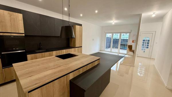 Maison neuve à l'entrée de Nancy