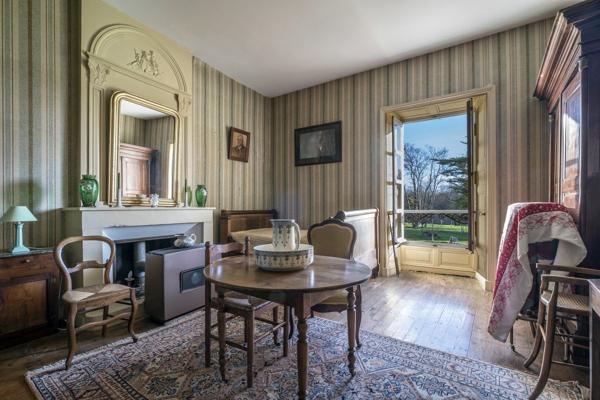 Château du XVe siècle entre Niort et La Rochelle Beauvoir sur niort
