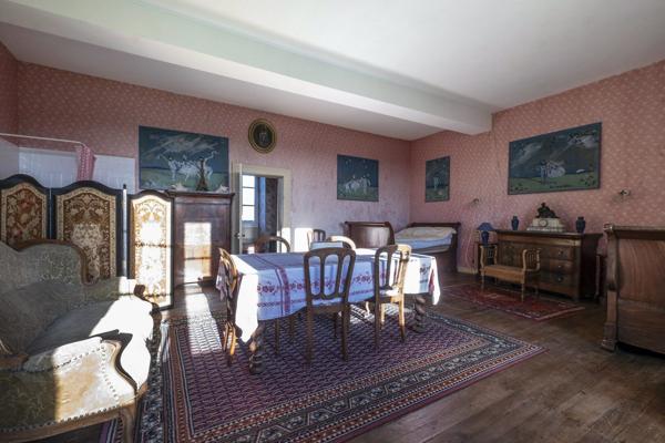 Château du XVe siècle entre Niort et La Rochelle Beauvoir sur niort