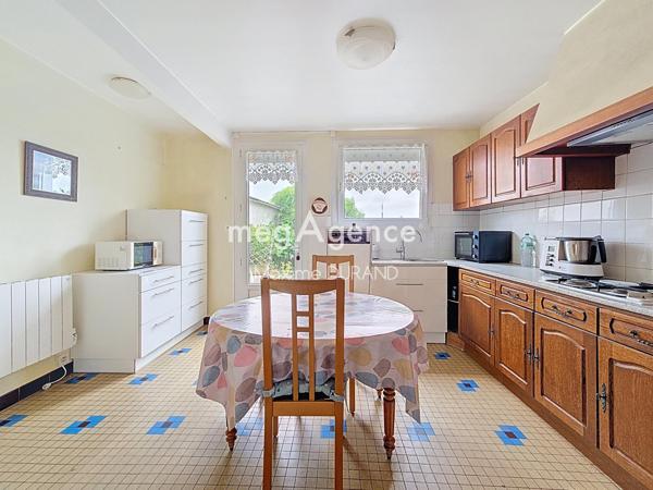 Maison à LA ROMAGNE, 49740 - 6 pièces 113m²