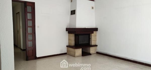 Maison de village 103 m² à Saintes-Maries-de-la-Mer 13460