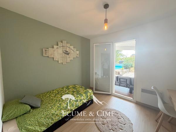 Maison au calme avec grand terrain, piscine et garage