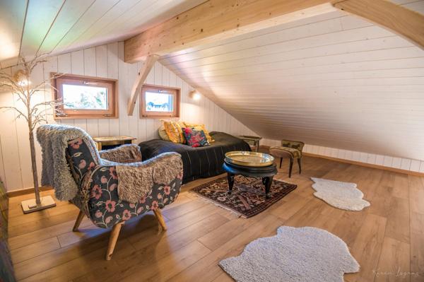 Maison d'artiste chic et boheme à Gujan-Mestras Port de Larros ! Parcelle de 2179 m2, Maison 4P de 127 m2, atelier de 40 m2 !