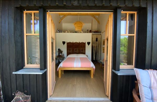 Maison d'artiste chic et boheme à Gujan-Mestras Port de Larros ! Parcelle de 2179 m2, Maison 4P de 127 m2, atelier de 40 m2 !